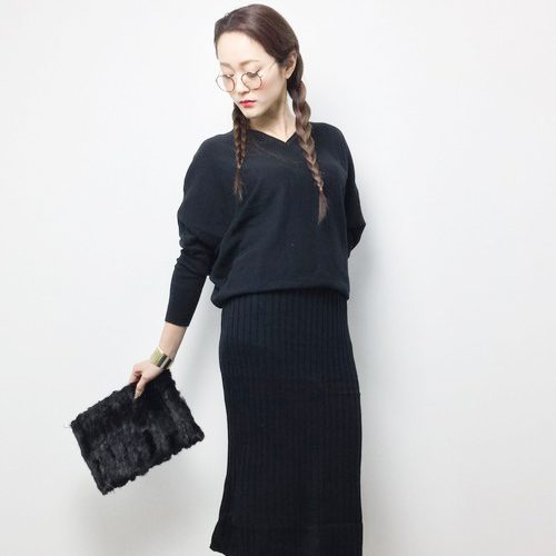 今季のトレンドアイテム！ふわふわ可愛いファークラッチで冬コーデを格上げ