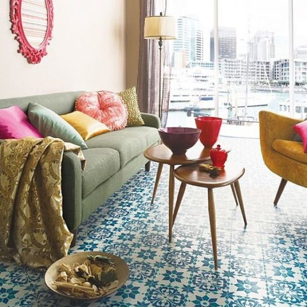 鮮やかな色彩に満ちた暮らし。エキゾチックなモロカンスタイルのインテリアコーデ集