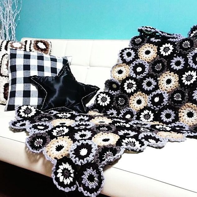 手編みアイテムでリビングを華やかに☆自分好みのアイテムを作って飾ってみよう♪