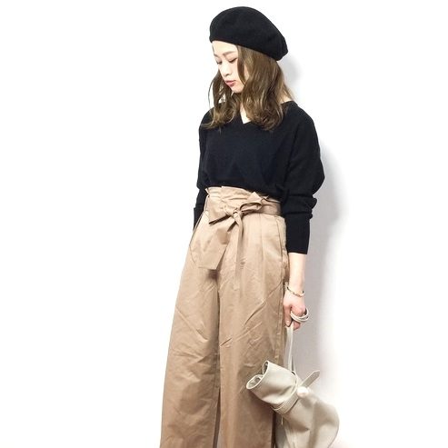 リボンをウエストのアクセントに♡バランス良くメリハリのつけた大人かわいいコーデ♪