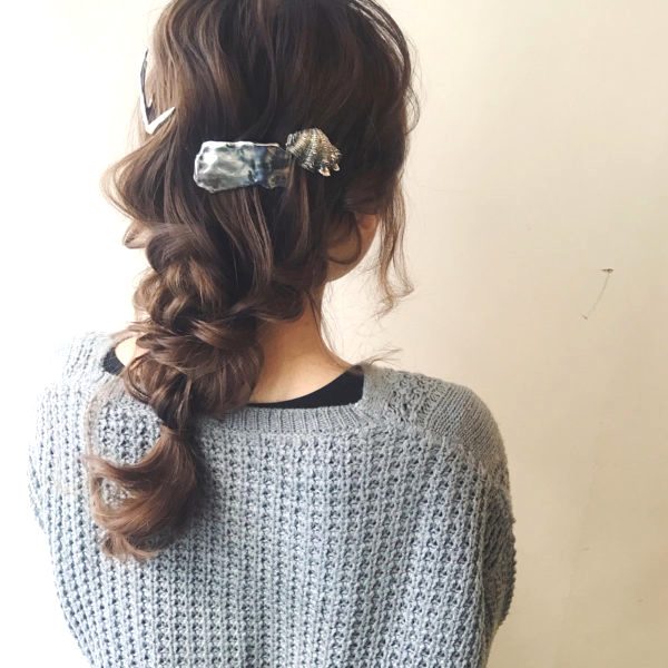 「いつも」にひと手間加えるだけ♪ヘアアクセを使ったヘアアレンジ12選☆